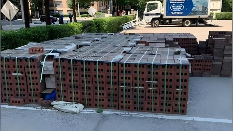 pallet of bricks DNC